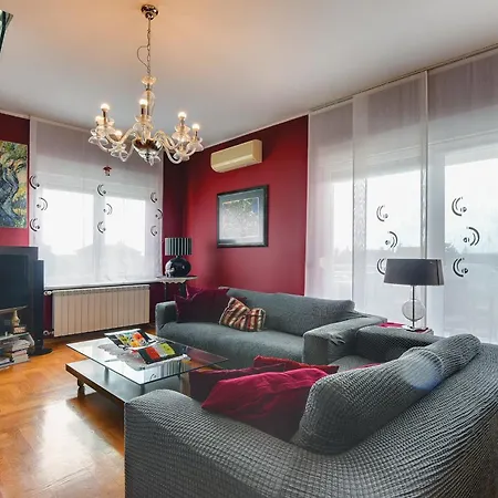 With A Swimming Pool - 22764 Apartment *
