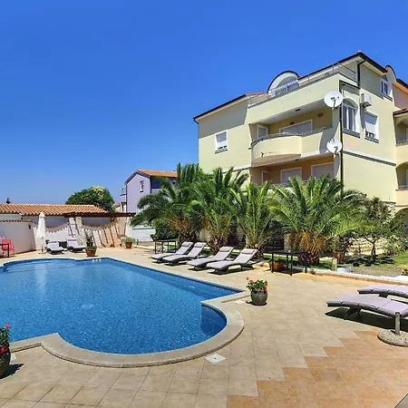 With A Swimming Pool - 22764